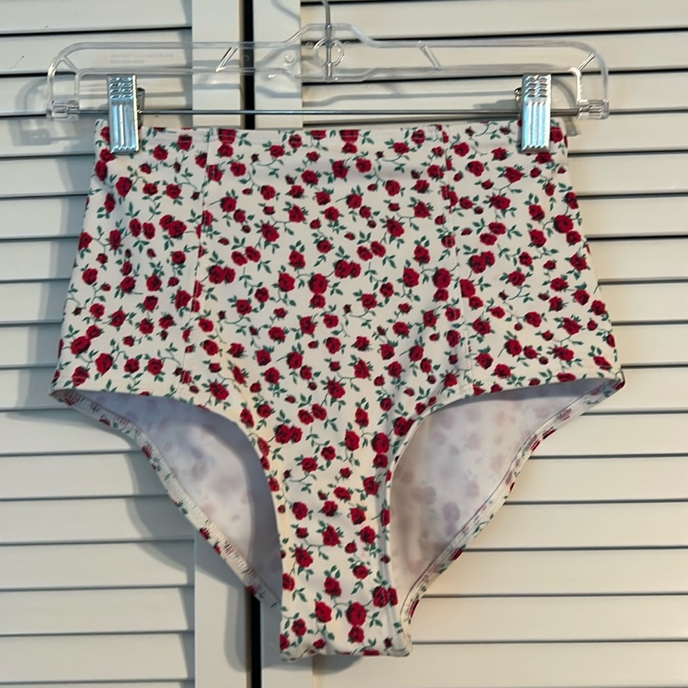 Reformation White/Red Floral High-Waisted Bikini Bottoms size XSmall - Picture 2 of 12